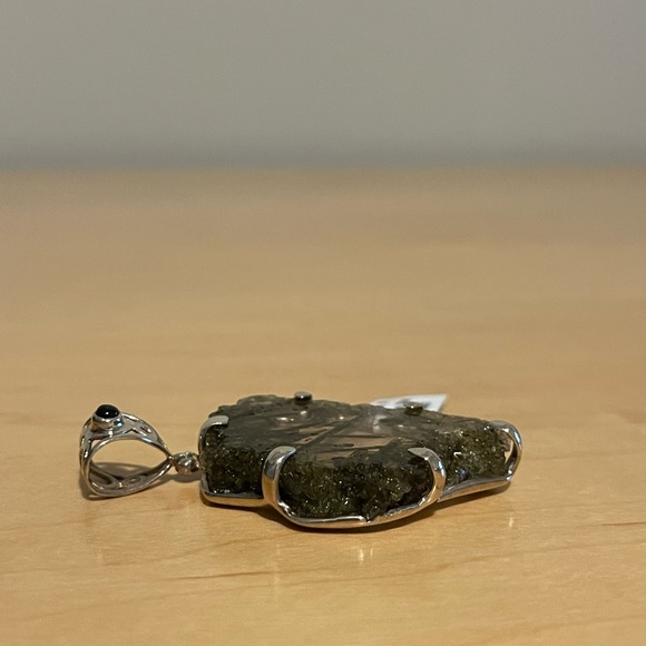 One of a kind Tourmaline and Epidot in quartz pendant - Picture 11 of 11